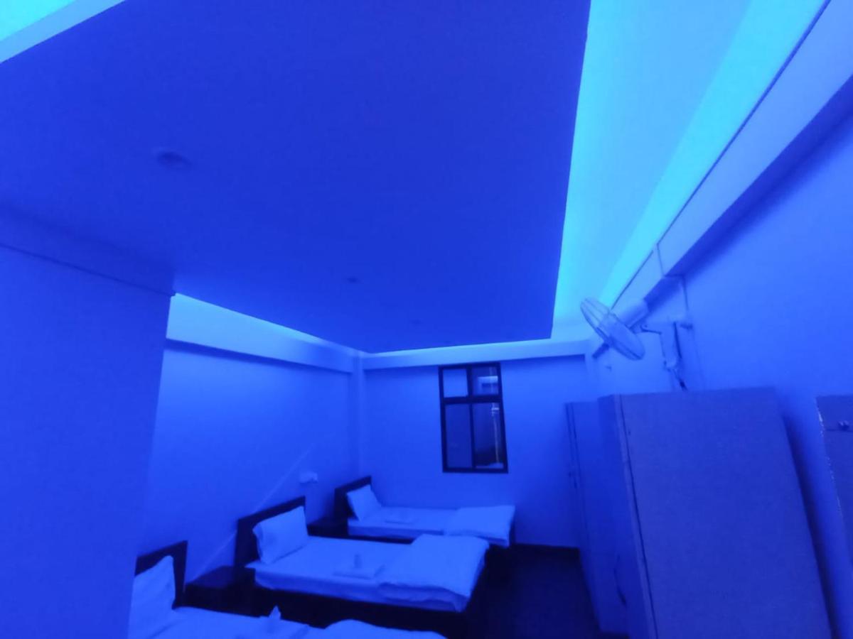 Oyo Thangal Hotel Imphal Zewnętrze zdjęcie